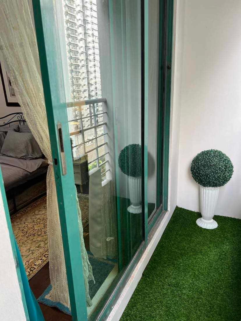 Millennium Plaza Hotel Makati City Dış mekan fotoğraf